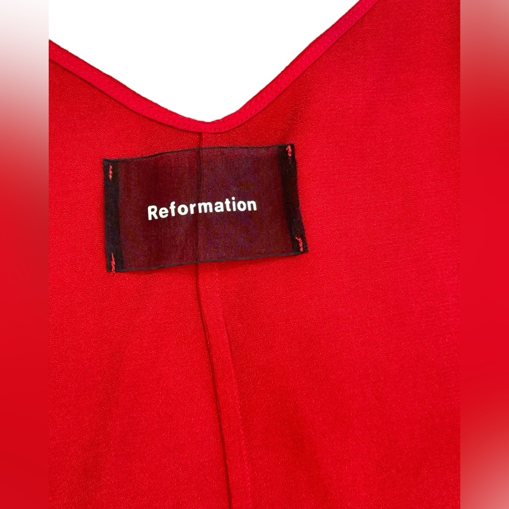 Reformation Ilona Wrap Top in Burgundy Red - LARGE - Picture 9 of 14